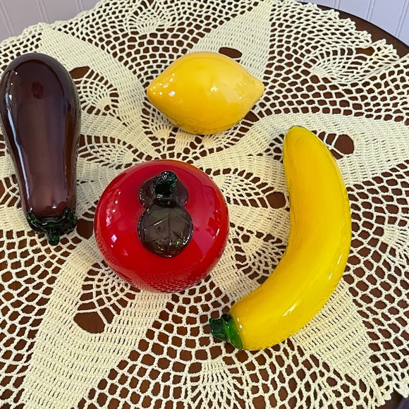 Vintage Indiana Glass Blue Carnival Compote Centerpiece Bowl & Glass Fruit - Picture 3 of 12